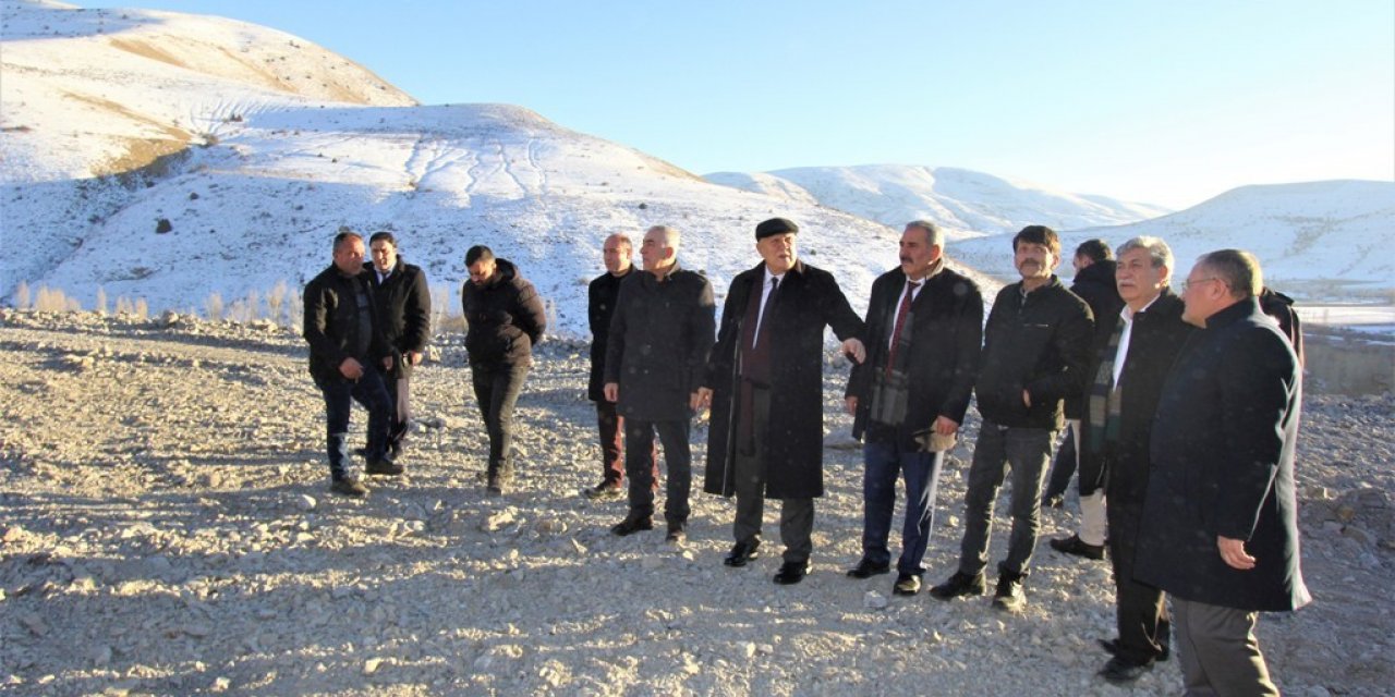 Başkan Pekmezci, "İçme Suyu Sertlik Giderme Tesisinin" inşa edileceği alanda incelemelerde bulundu