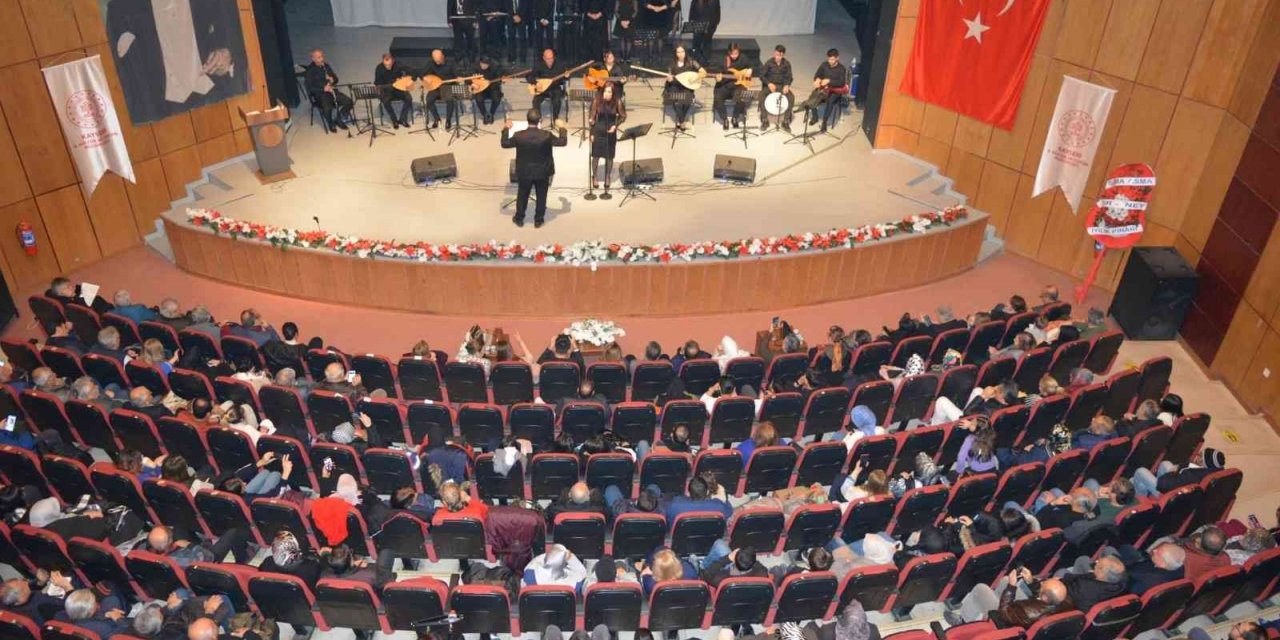 2023 Yılının İlk Konserinde Duygusal Anlar Yaşandı
