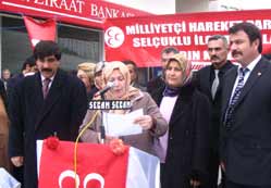 MHP'den aşure ikramı
