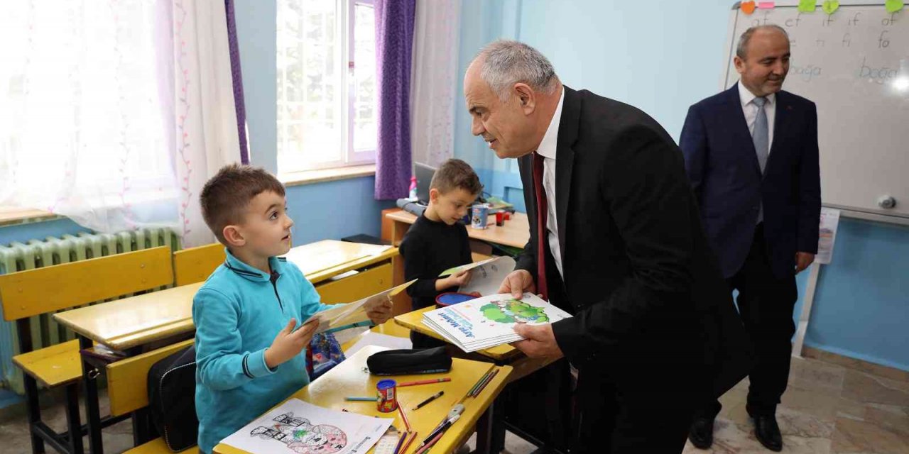 Yahyalı Belediyesi Sıfır Atık Konusunda Çocukları Bilinçlendiriyor