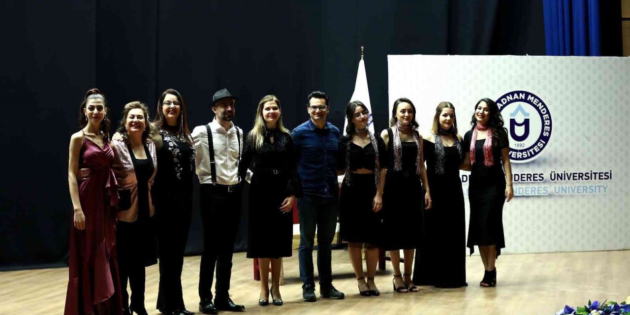 ADÜ Müzik Öğretmenliği öğrencileri Şan Resitali düzenledi