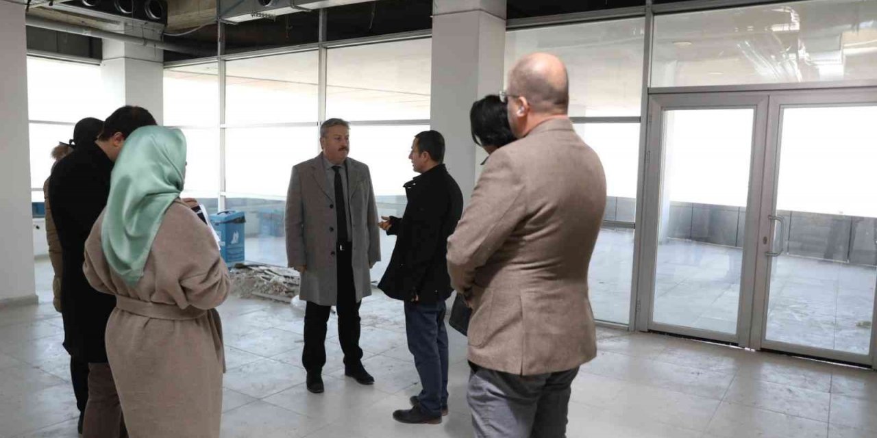 Melikgazi’de Akıl Küpü Zincirleri Artarak Çoğalıyor