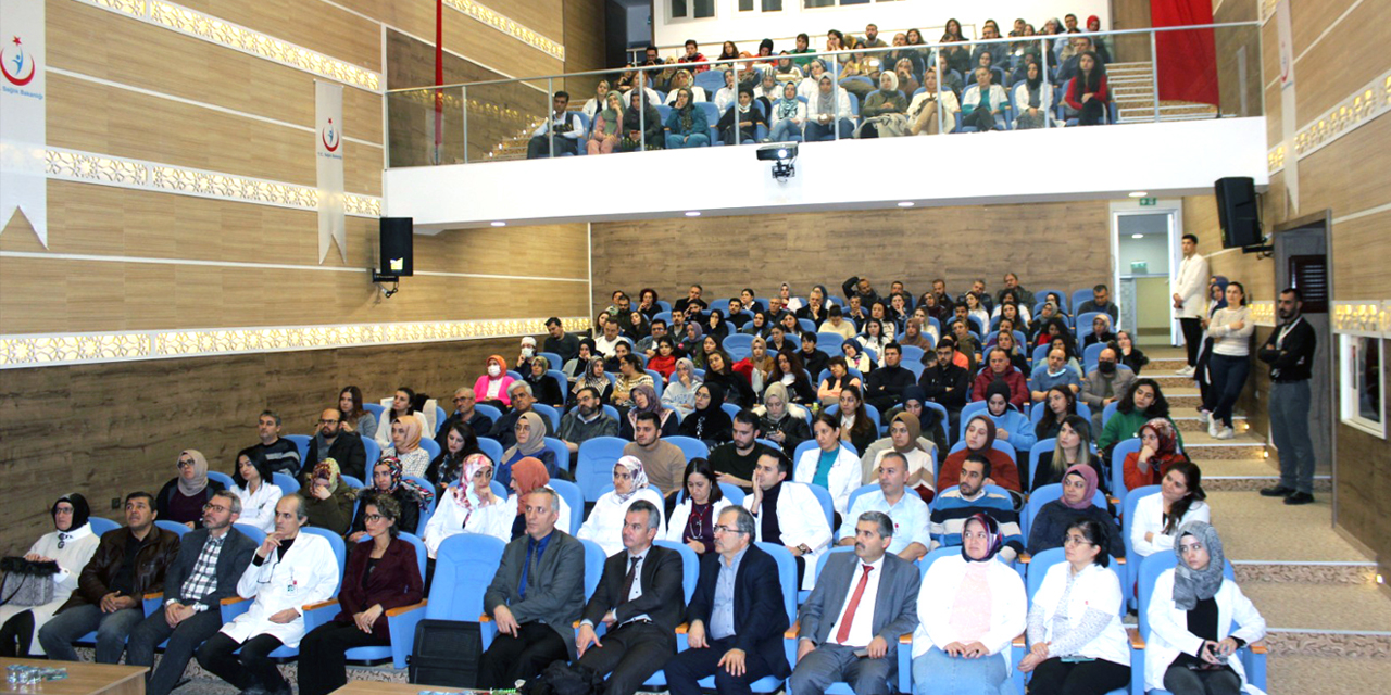 Konya'da rehber öğretmenlere çağın sorunu ‘dikkat eksikliği ve hiperaktivite’ anlatıldı