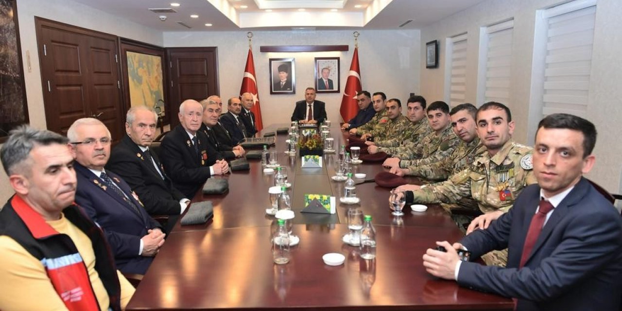 Elban: “Kahraman gazilerimizin ve aziz şehitlerimizin manevi hatırasına minnettarız”