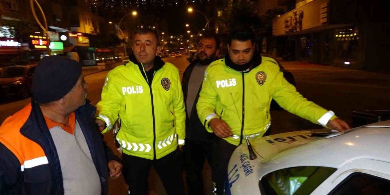 Alkollü sürücü kendi cezasını unutup diğer sürücünün cezasının peşine düştü