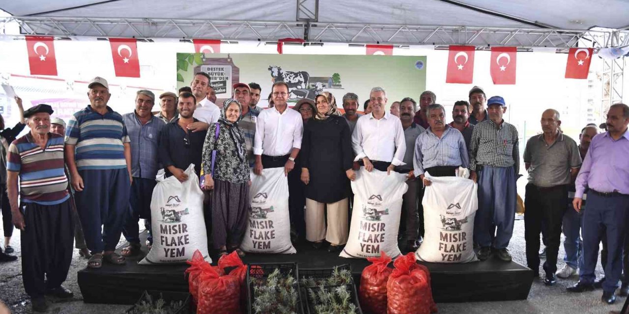 Mersin Büyükşehir Belediyesinden üreticiye destek sürüyor
