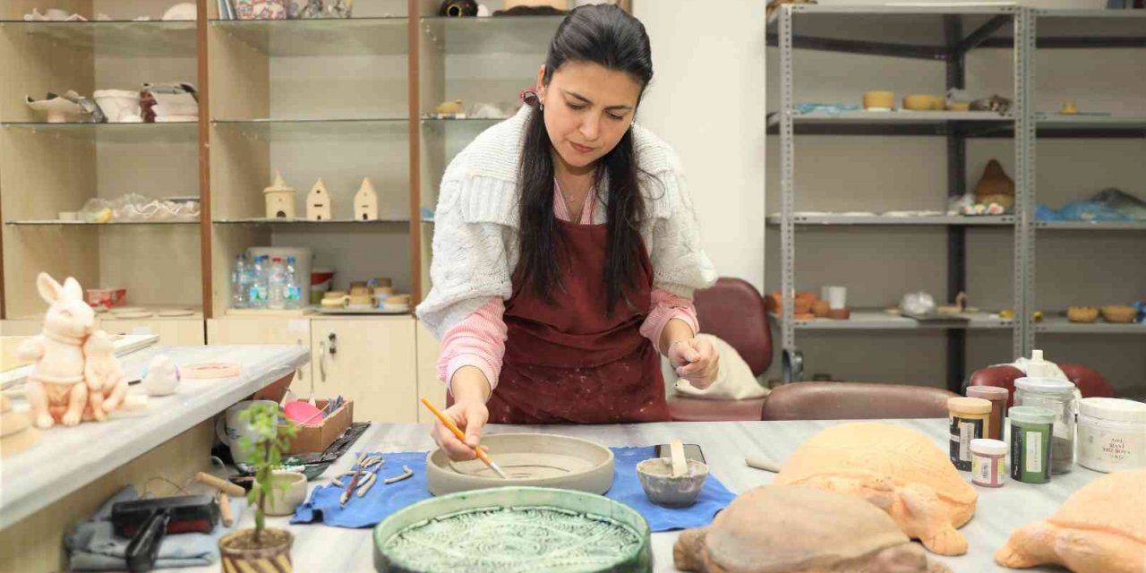 Kadınlar geleceğine kültürevleri ile yön veriyor