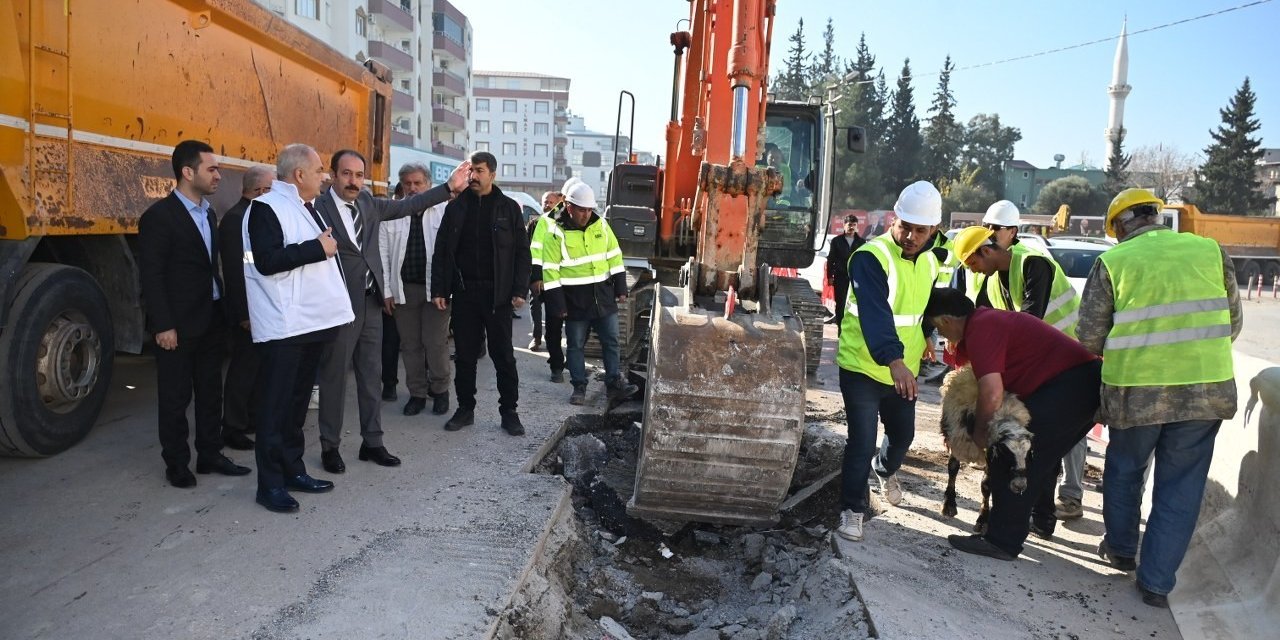 Osmaniye merkez içme suyu ve merkez kanalizasyon projesinde ilk kepçe vuruldu
