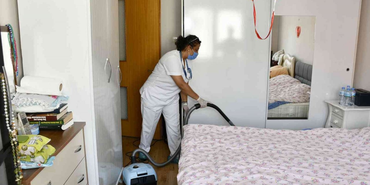 Kuşadası Belediyesi 2022’de yardım ve desteklerini 4 kat arttırdı