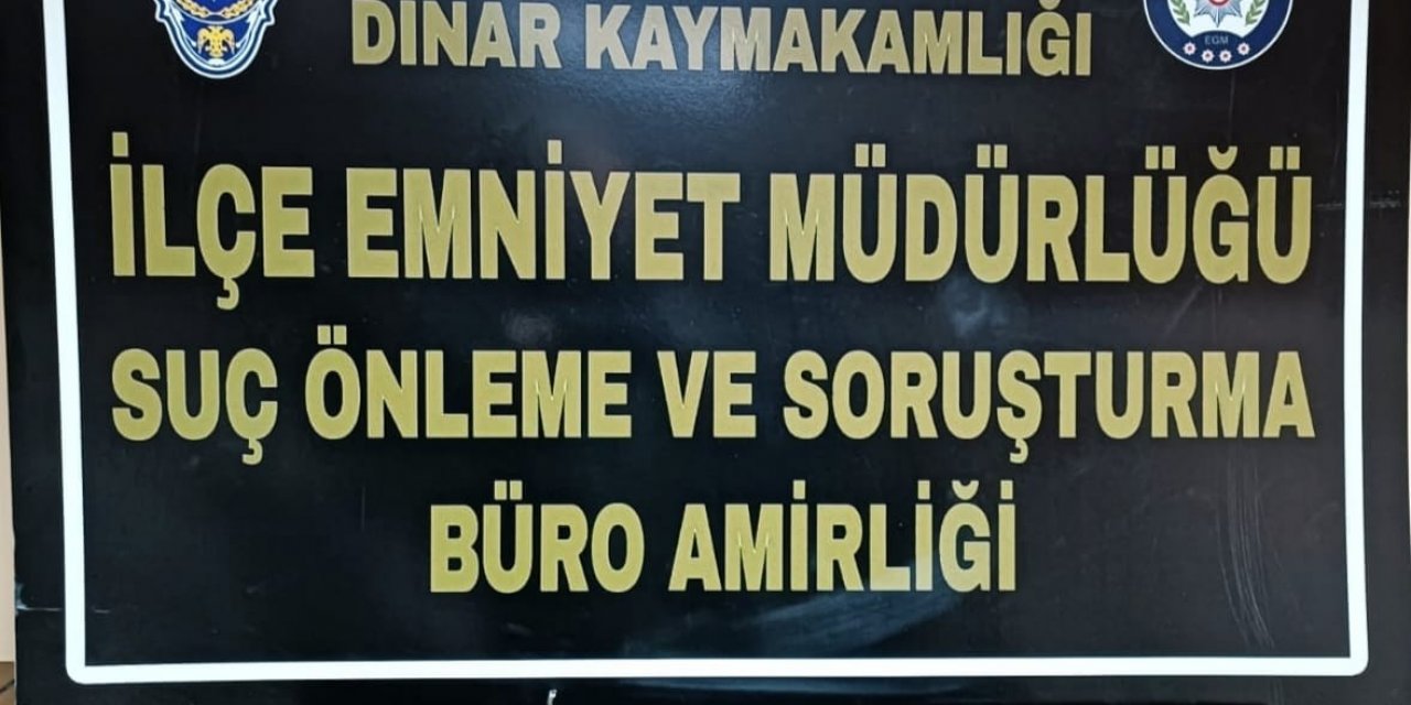 Paltosuna sakladığı ruhsatsız av tüfeğiyle polise yakalandı