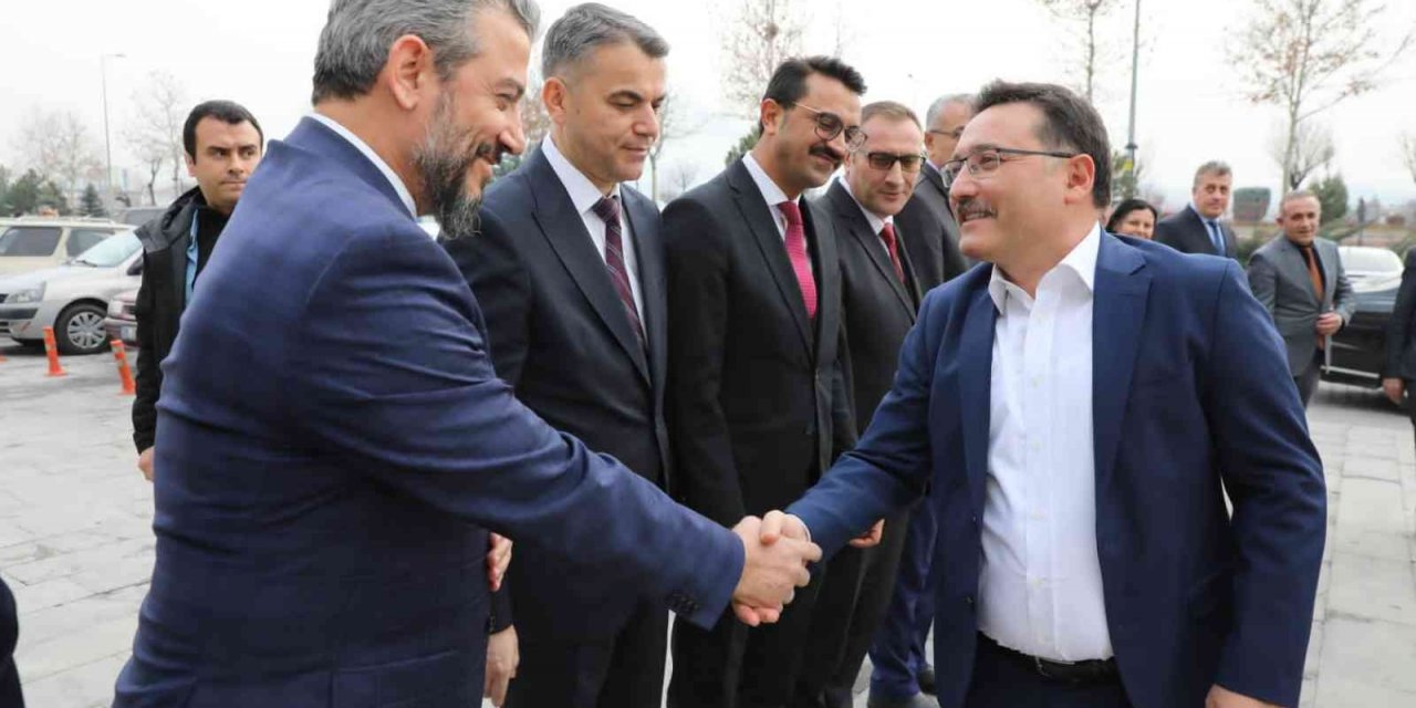 Vali Çiçek’ten SGK’ya ziyaret