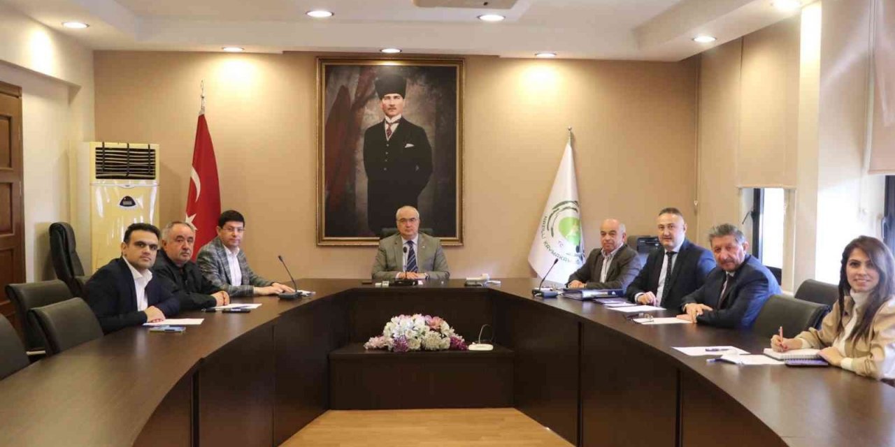 Nazilli Sümer Vakfı bu kez öğrenciler için toplandı