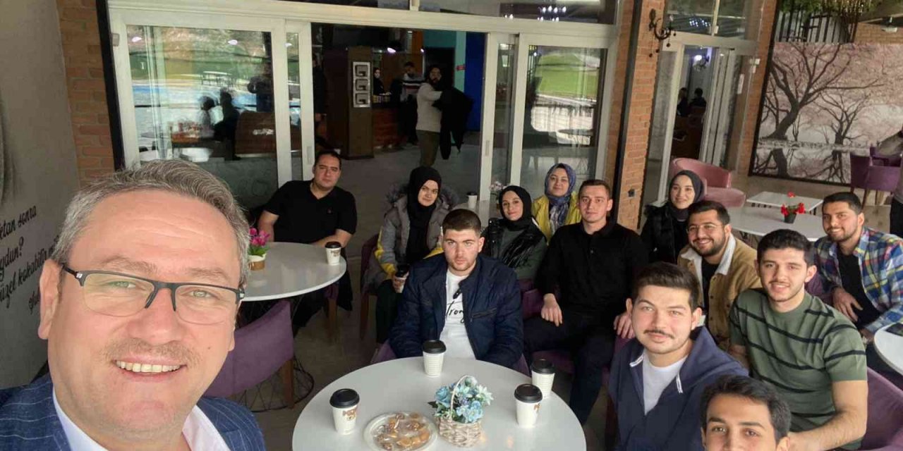 Başakşehir Belediye Başkanı Kartoğlu, Türkiye Yüzyılı’nda Başakşehir’i gençlere anlattı