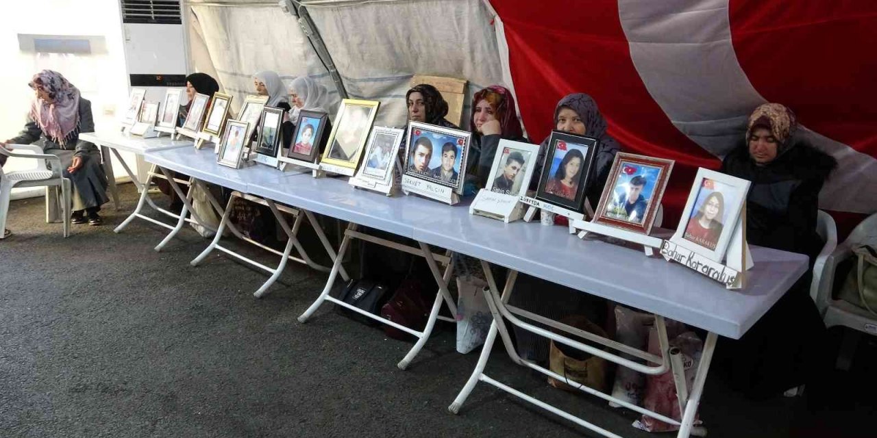 Ailelerin direnişi bin 223 gündür devam ediyor