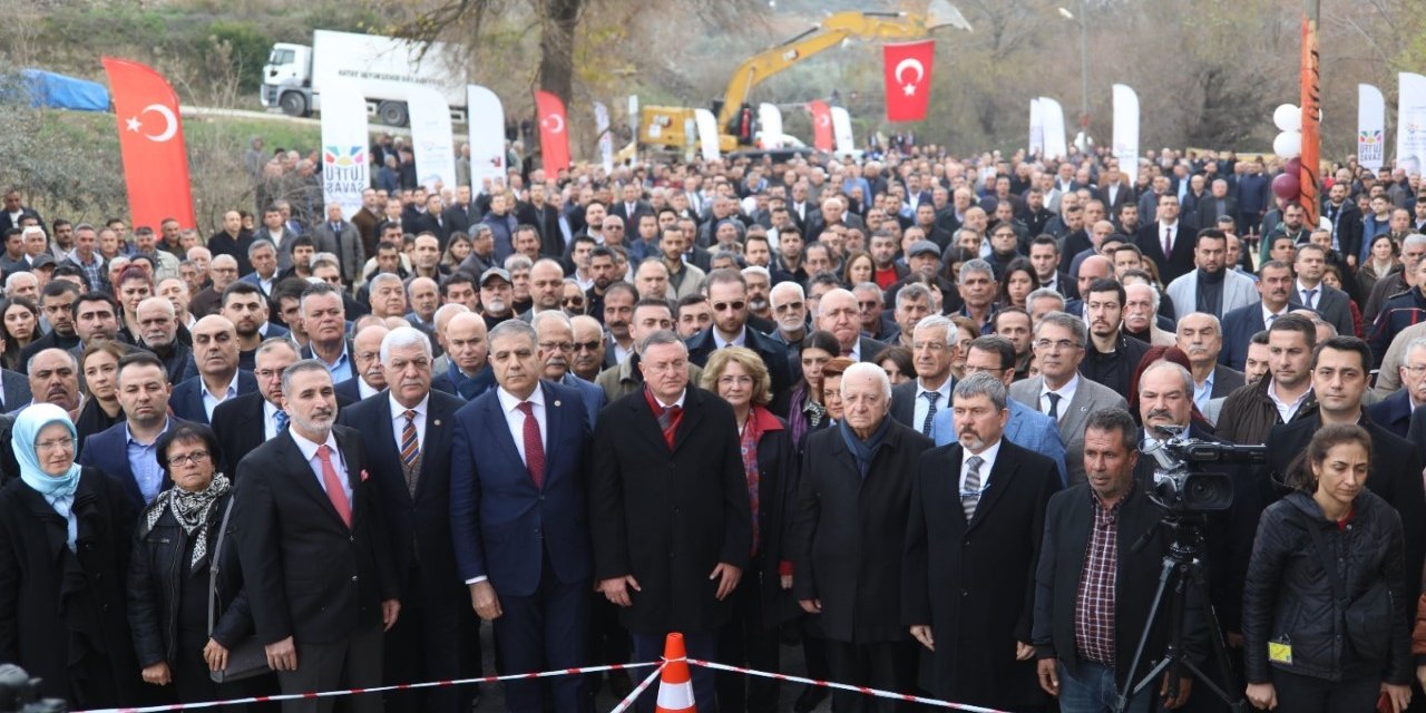Hatay’da Serinyol-Madenli yolunun temeli atıldı