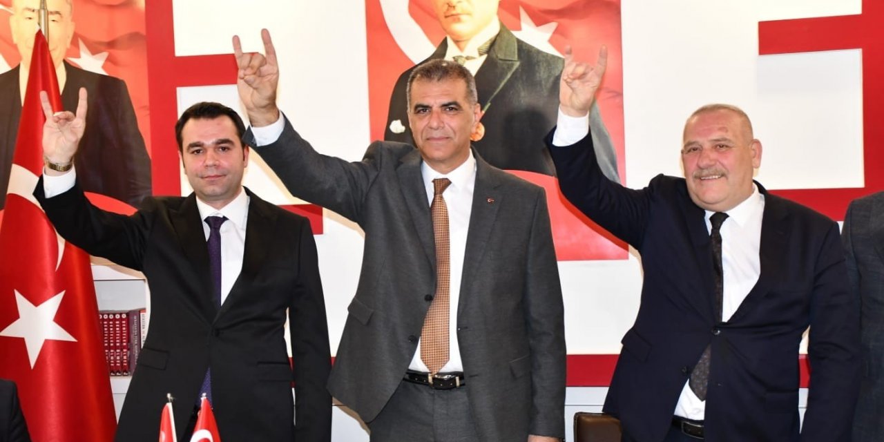 MHP Dörtyol’da görev değişimi