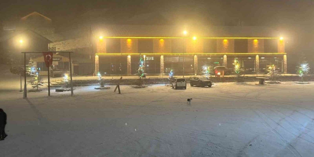 Kahramanmaraş’a yılın ilk karı yağdı