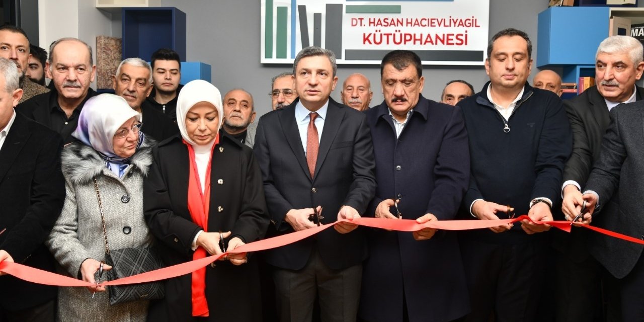 Hayırsever Hacıevliyagil anısına kütüphane