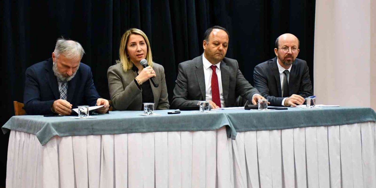 Cumhuriyetimizin 100. Yılında Dünyada ve Türkiye’de Türkçe ve Türkçe Öğretimi Paneli Gerçekleştirildi