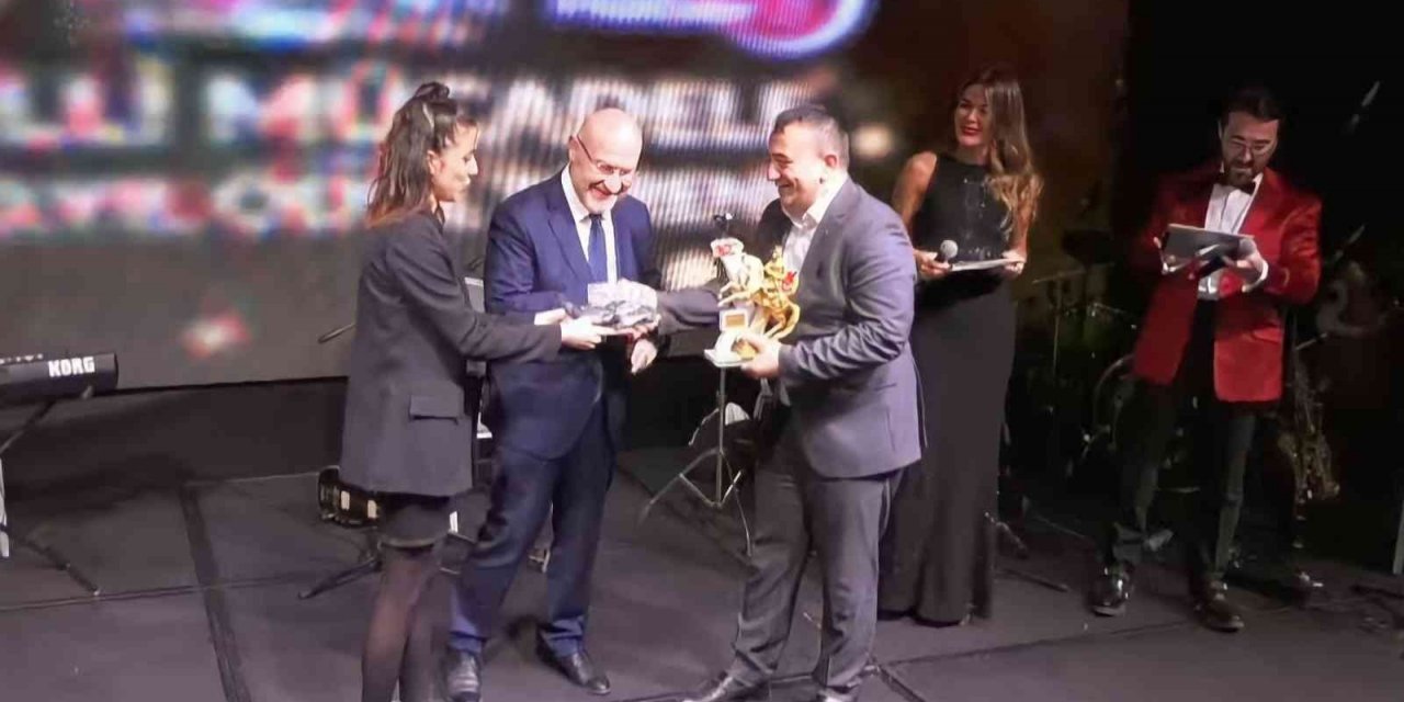 Cumhuriyet’in 100. yıl ödülleri sahiplerini buldu