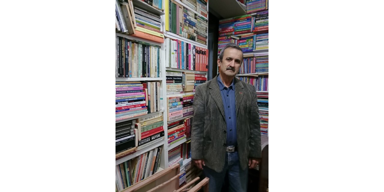 Karataş’tan yılda 3 kitap