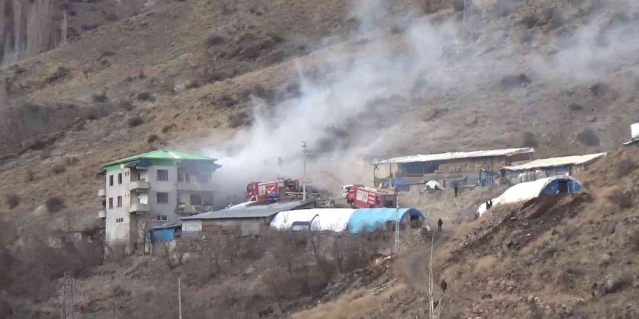 İspir’de korkutan yangın