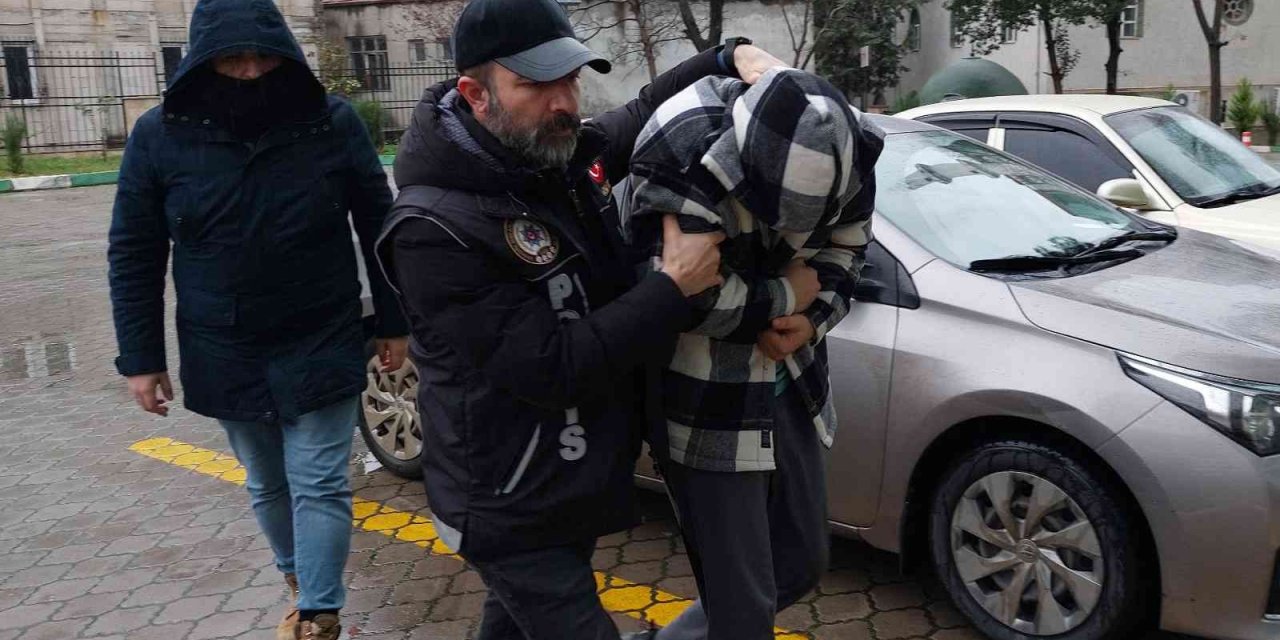 Eski uzman çavuşlar 139 bin 842 adet uyuşturucu hapla yakalandı