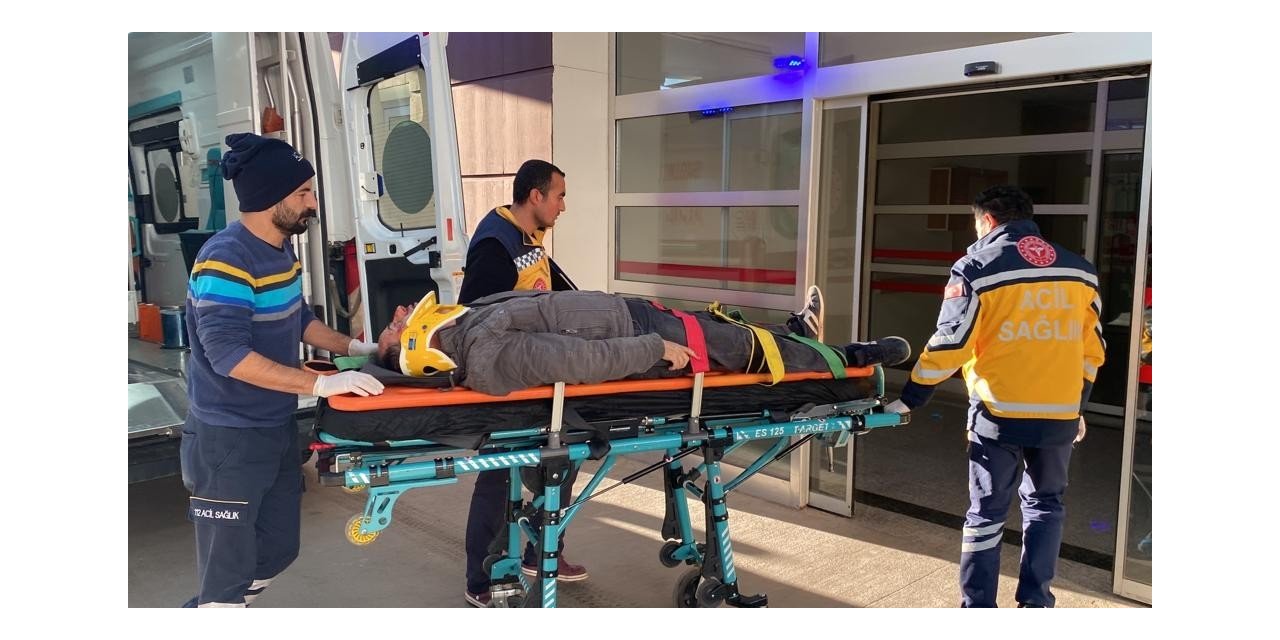 Devrilen motosikletin sürücüsü yaralandı