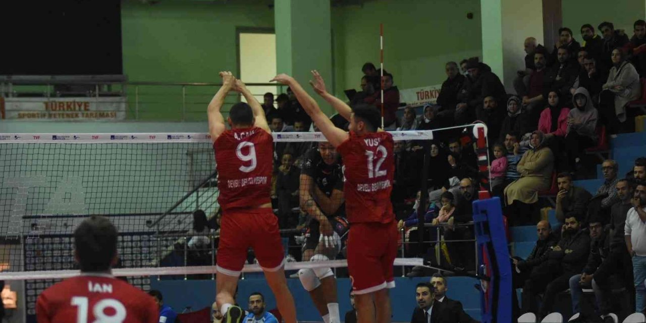 Efeler Ligi: Develi Belediyespor: 0- Halkbank: 3