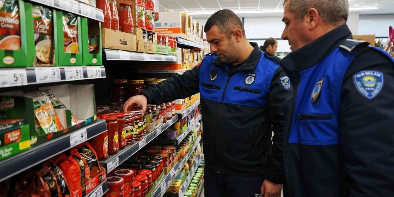 Gemlik’te zabıta market denetiminde
