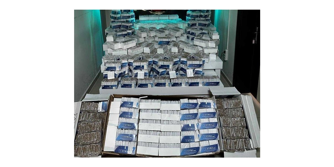 Kaçakçılar çok sayıda malzemeyle yakalandı