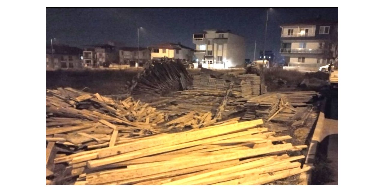 Hırsızlar 200 bin liralık inşaat kalıbıyla yakalandı