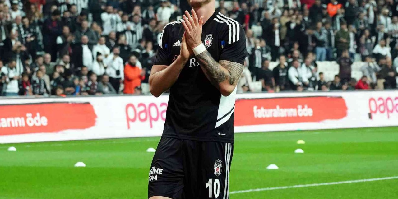 Beşiktaş, Weghorst’un transfer haberlerini yalanladı