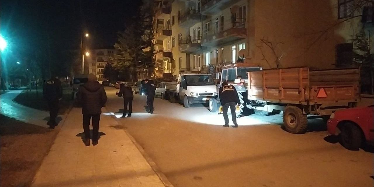Çorum’da bir ev kurşunlandı