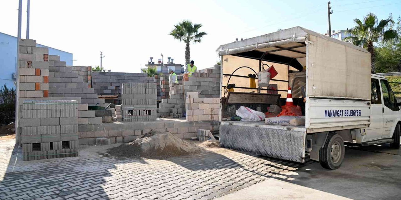 Manavgat Belediyesi sarılar pazarını yeniliyor