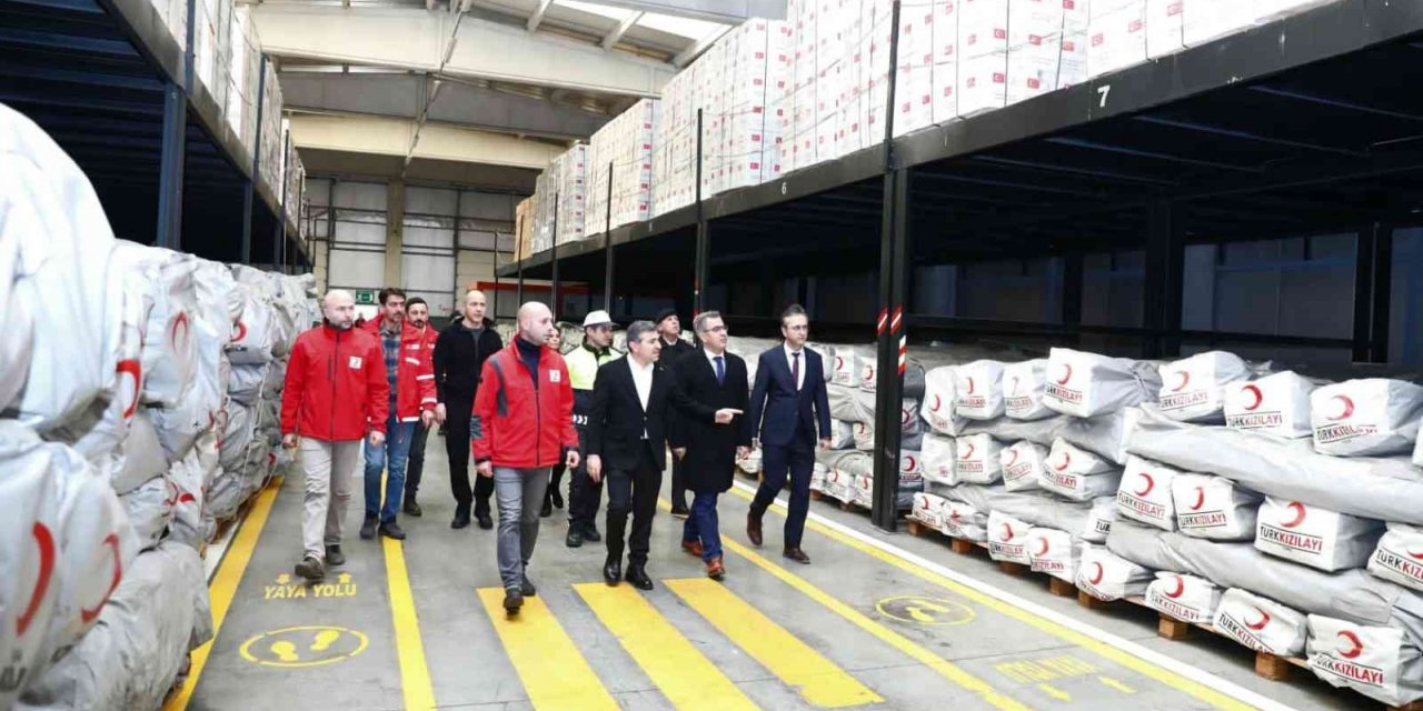 Atay’dan Kızılay Lojistik merkezine inceleme