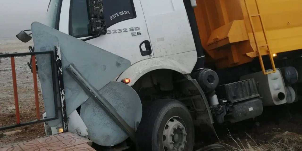 Gizli buzlanma 4 farklı kazaya neden oldu: 2 yaralı