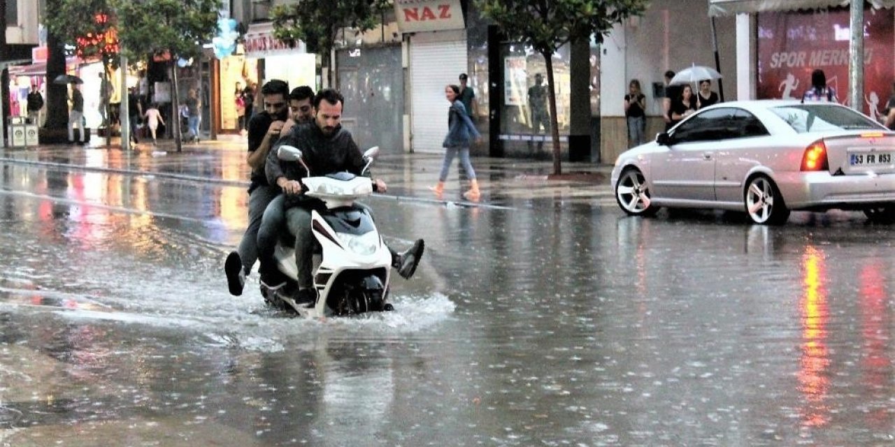 Denizli ve Uşak çevrelerinde kuvvetli yağış bekliyor