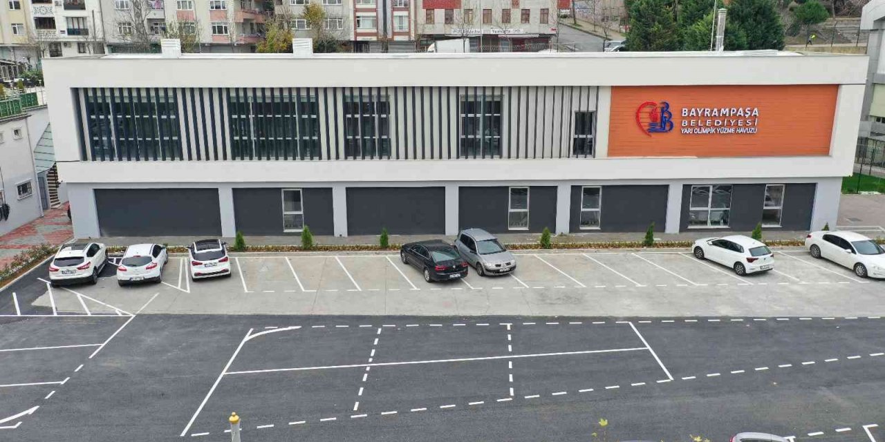 Bayrampaşa’ya yeni yüzme havuzu