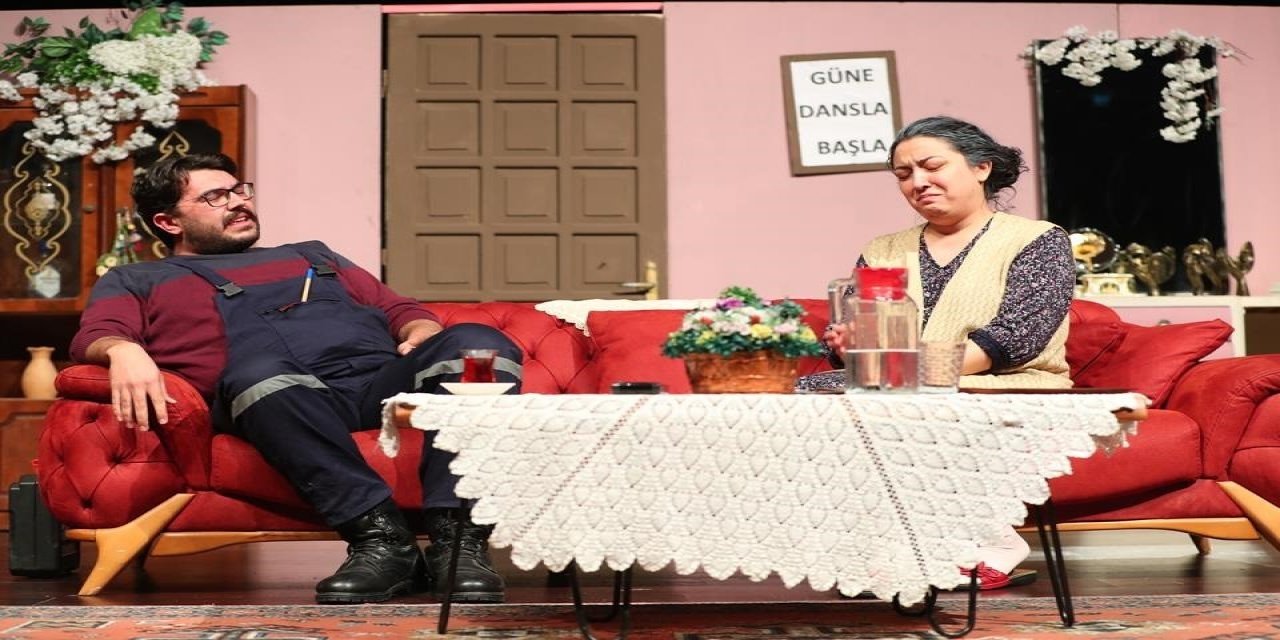 Merkezefendi Kent Tiyatrosu tiyatro severlerle buluşacak