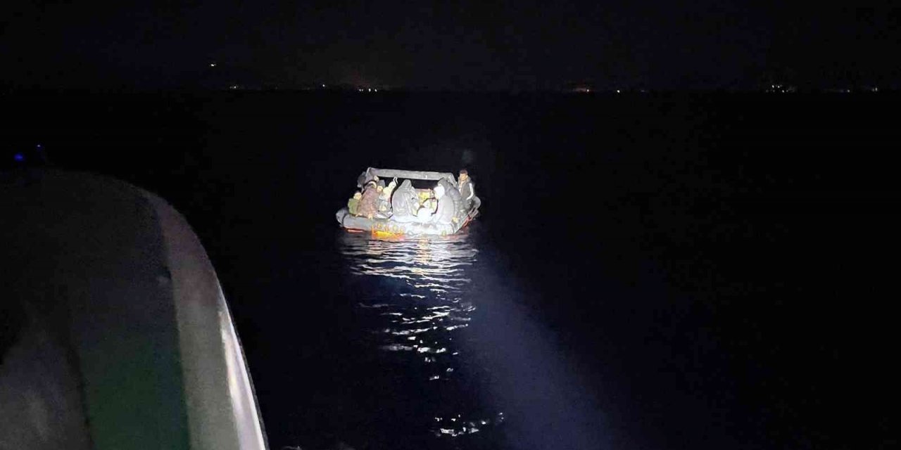 Datça’da 23 düzensiz göçmen kurtarıldı