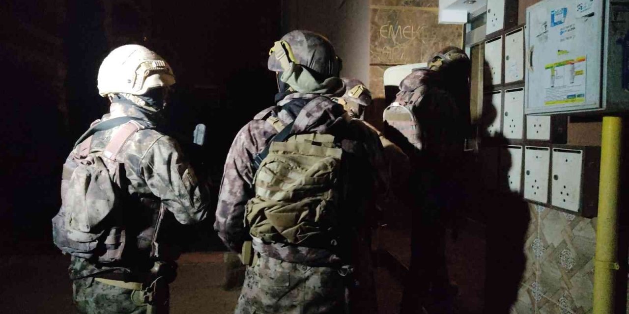 FETÖ’nün güncel yapılanmasına şafak operasyonu