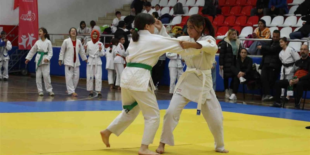Genç judocular Aydın’ı temsil etmek için ter döktü