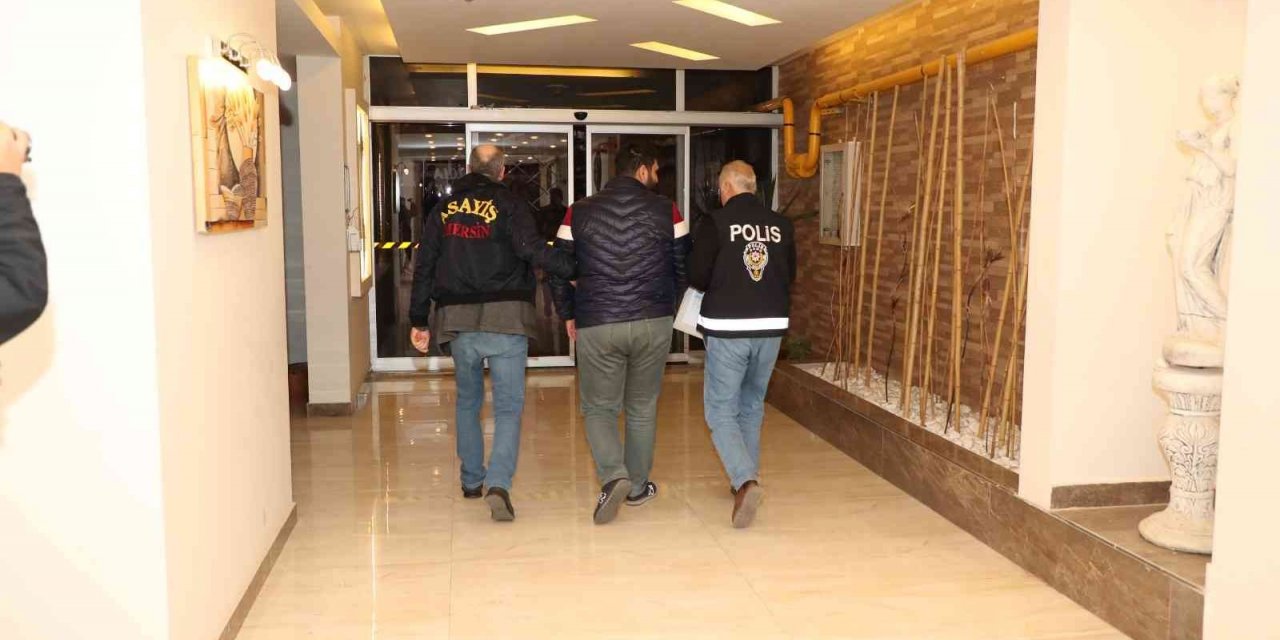 Mersin’de FETÖ operasyonu: 14 gözaltı