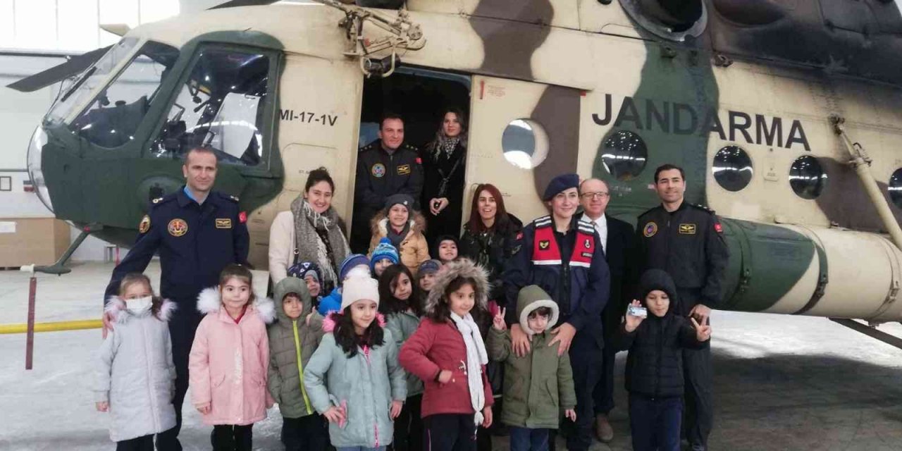 Minik öğrencilere “jandarma” tanıtıldı