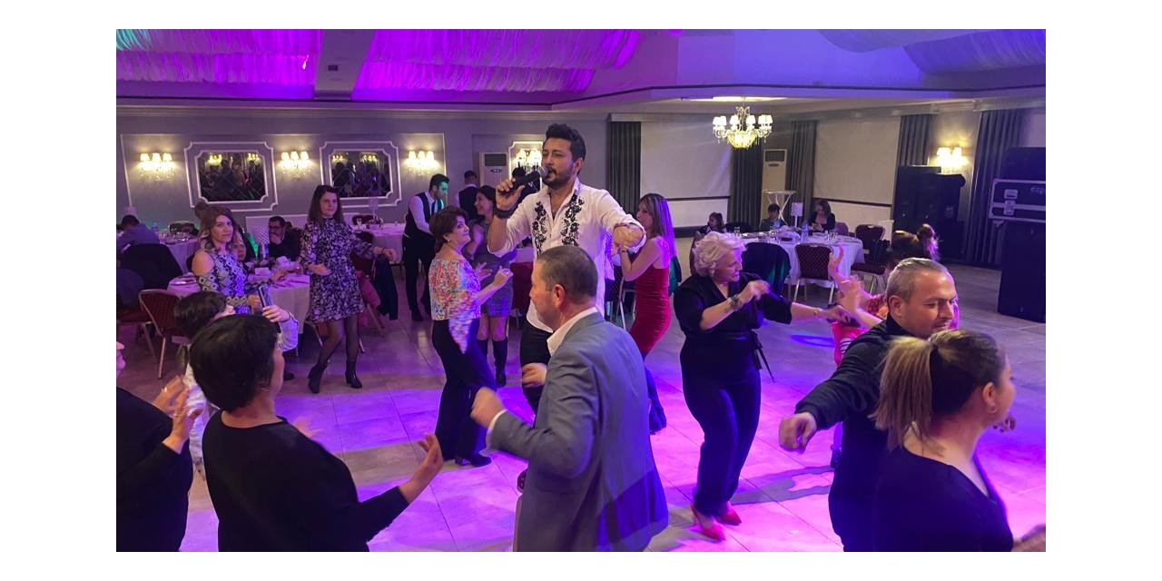 Aydın’da gazeteciler, kendi günlerinde eğlendi