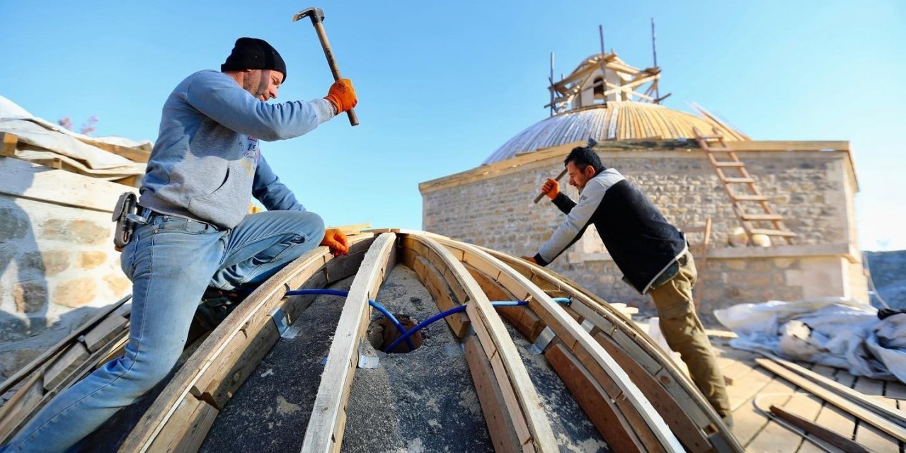 388 yıllık Hoca Hasan Hamamında restorasyon çalışmaları sürüyor