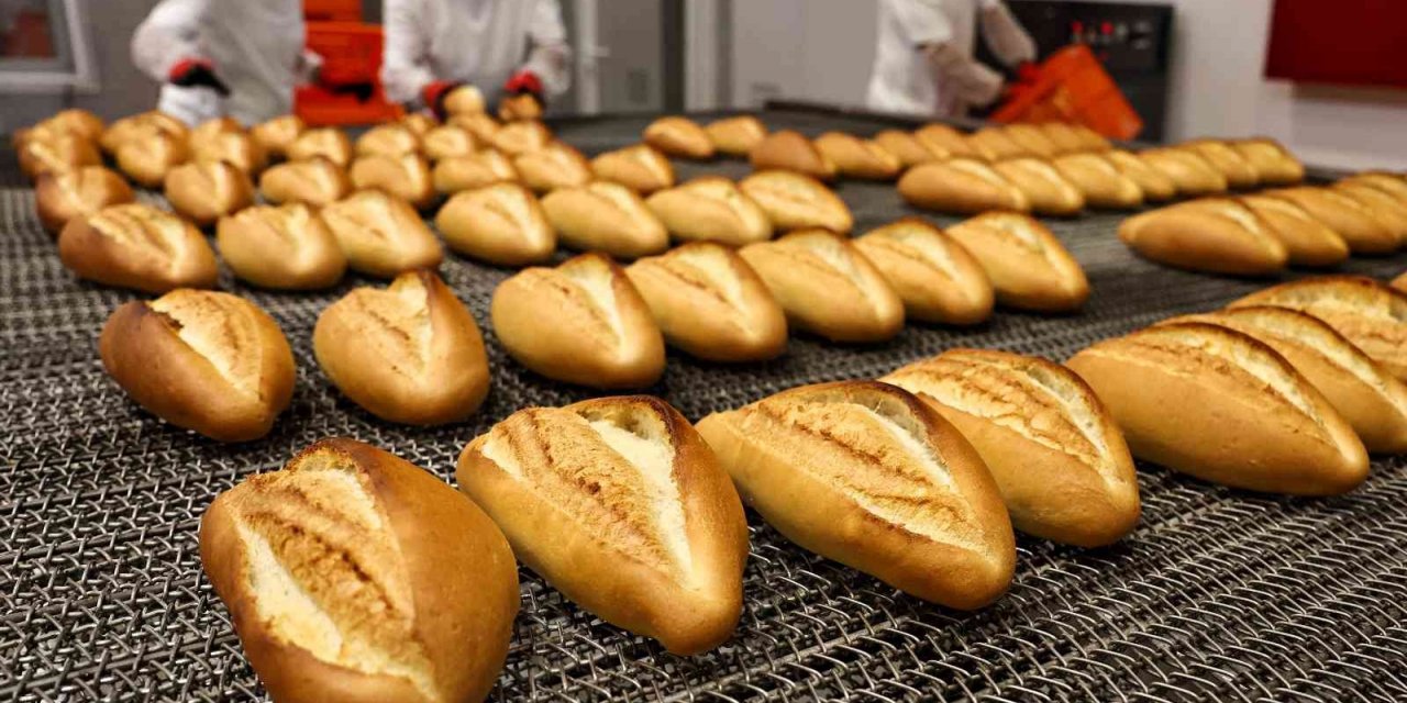 Büyükşehir Halk Ekmek Fabrikası 6 ayda 6 milyon ekmek üretti