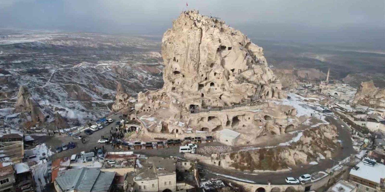 Dünyanın en büyük doğal gökdelenini 2022 yılında 300 bin kişi ziyaret etti