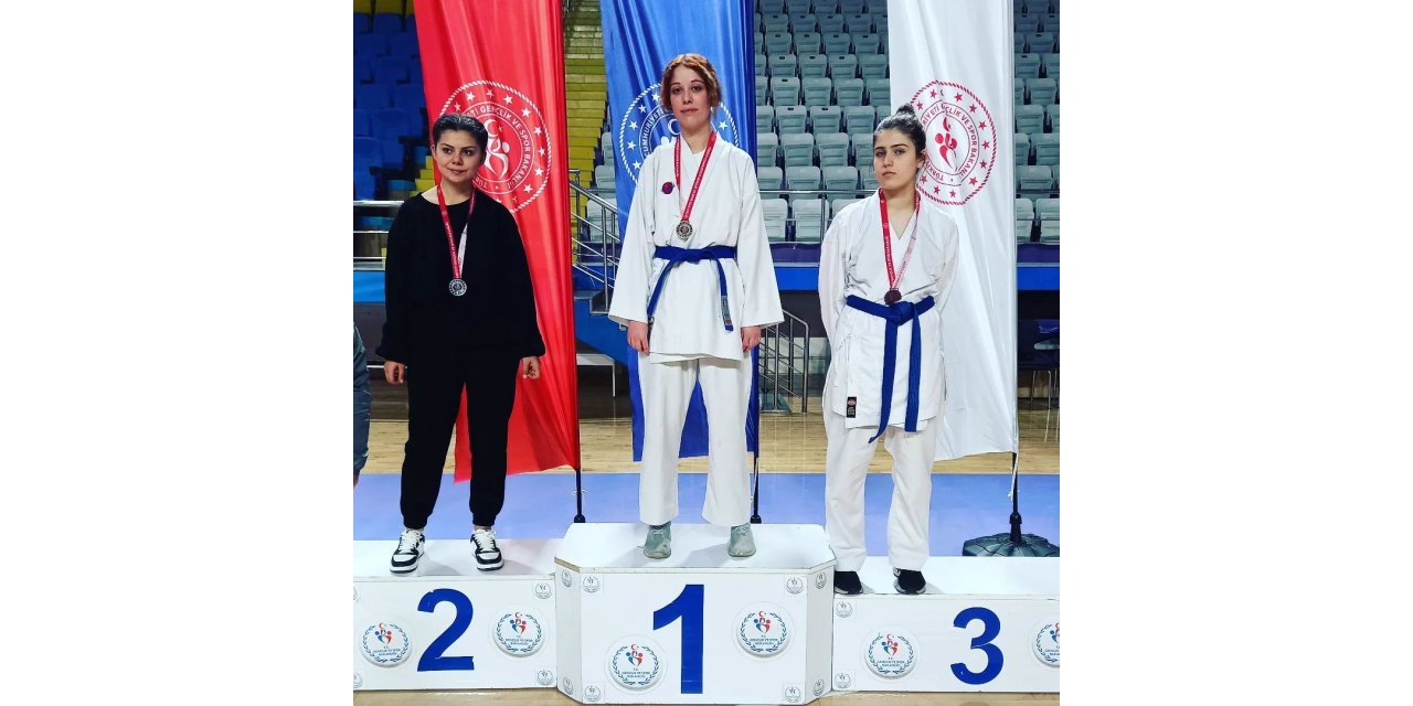 Karate müsabakaları tamamlandı